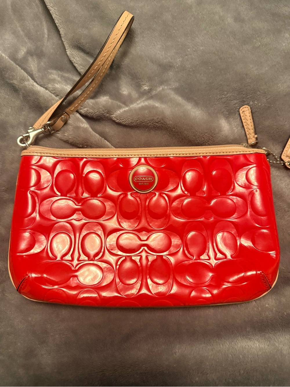 COACH  Vintage Red Patent Leather Signature Wristlet with Beige Trim